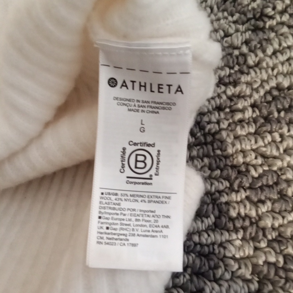 Athleta Cream Crew Neck Sweater Soft Knit Minimalist Design Merino Size Large - Picture 6 of 10
